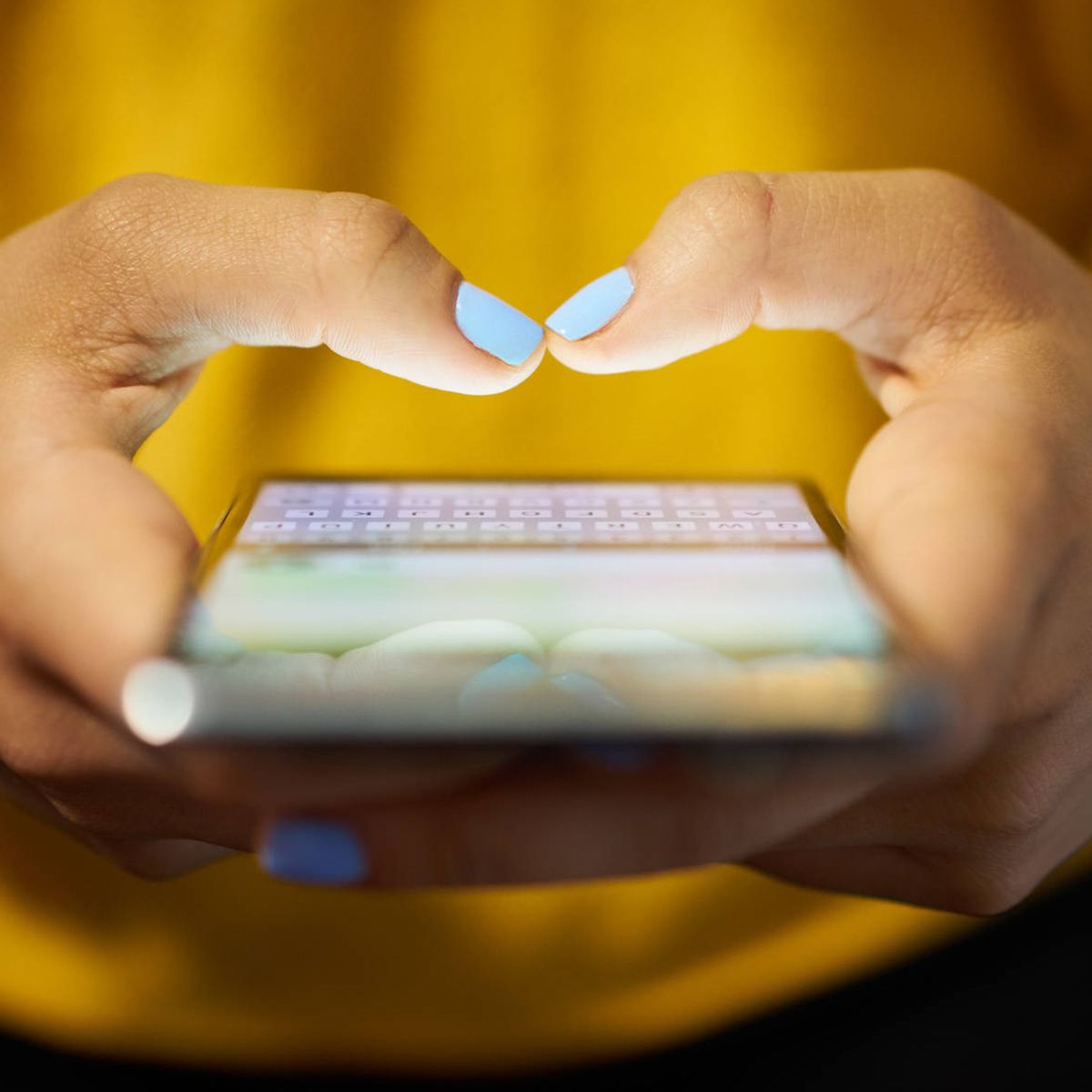 Guía para saber con quién Chatea tu Pareja: Pasos efectivos
