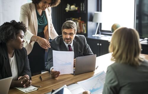 Perfil Clave del Jefe de Administración: Funciones y Responsabilidades