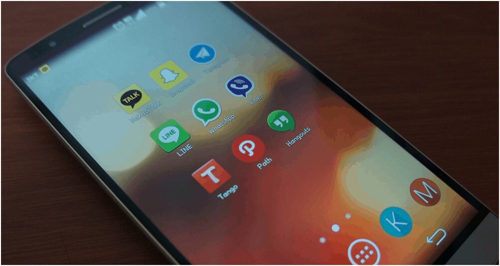 ¿Messenger o WhatsApp? Descubre cuál es más seguro