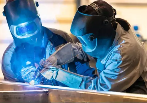 Soldadura Oxigás y MIG/MAG: Claves para tu Formación Profesional